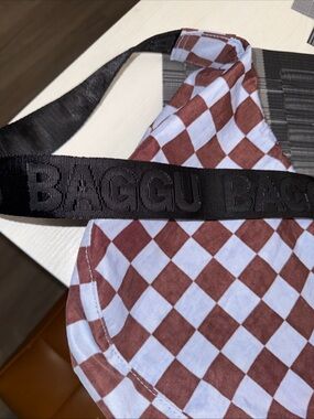 BAGGU Checkerboard Diamond Sling in Brown and Light Blue